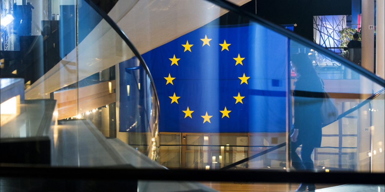 Violations des droits fondamentaux dans l’Union européenne : le Parlement plaide pour des solutions pragmatiques et efficaces