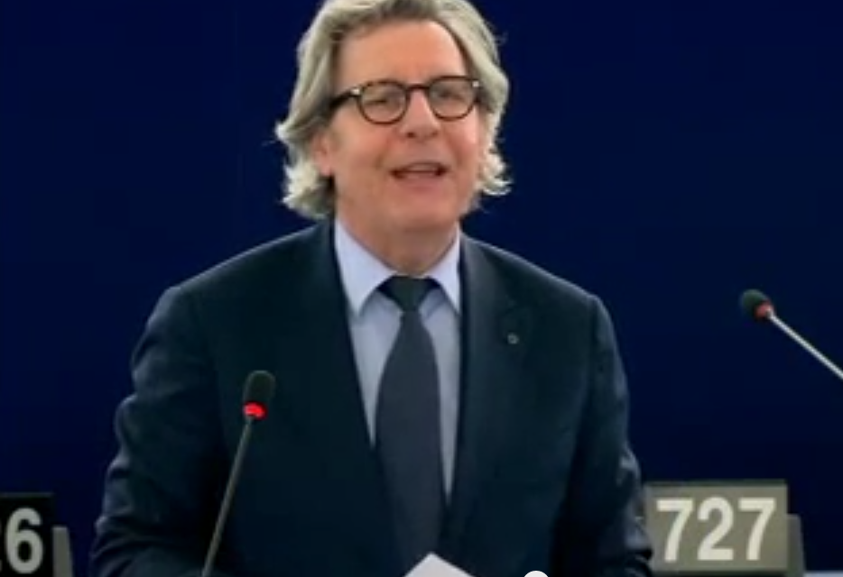 Gilles Pargneaux conclut le débat sur la décharge 2013 concernant le Parlement européen