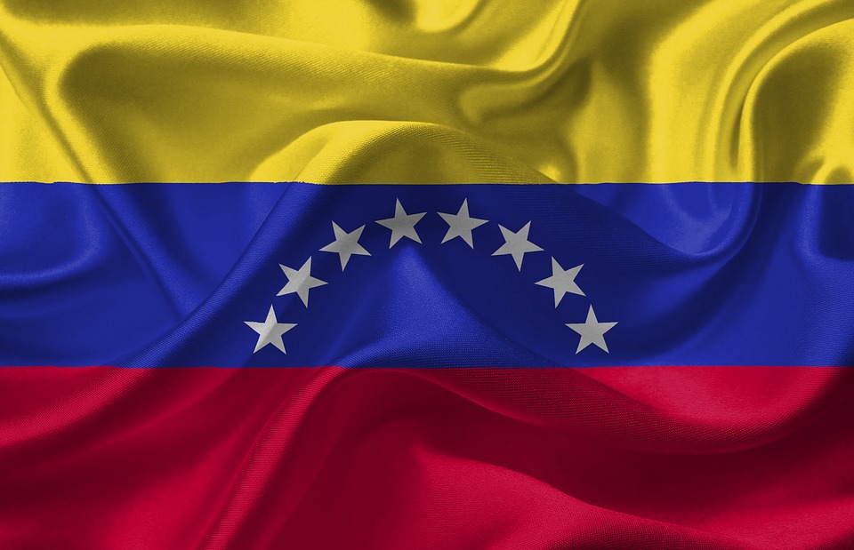 Venezuela : les eurodéputés socialistes et radicaux souhaitent laisser une place au dialogue