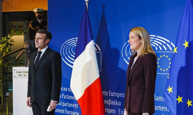 Discours du président de la République française devant le Parlement européen : des paroles, mais quels actes ?