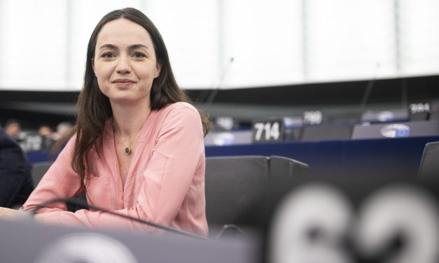 Le Parlement européen s’attaque enfin à la répression transnationale des défenseurs des droits humains