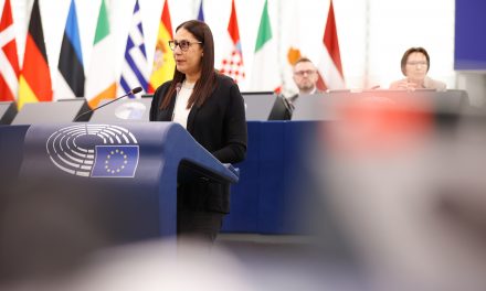 Logement : à l’initiative du groupe S&D, le Parlement européen propose de reconnaître le droit au logement à l’échelle européenne
